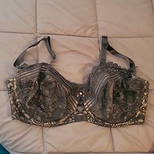 Cacique lacy bra size 44DDD